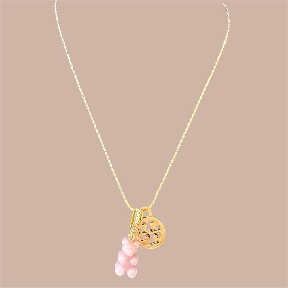 TORY BURCH 18K GOLD LOGO CHARM WITH NOSTALGIC GUMMY BEAR CHARM PENDANT N…